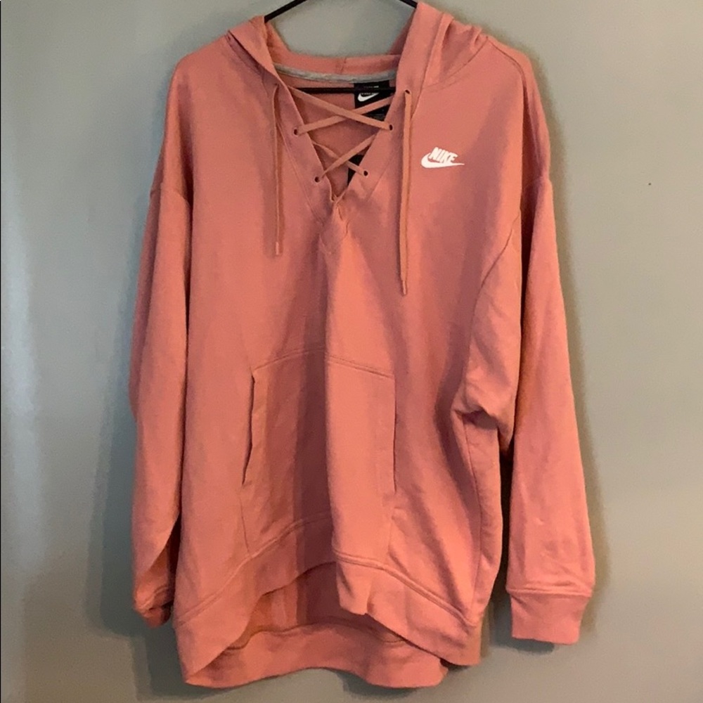 nike sweatshirt